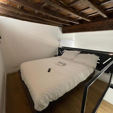 Casa Cappellari Design Studio A Campo De' Fiori Rome Luaran gambar